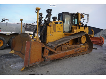 Bulldozer CATERPILLAR D6