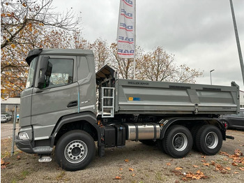 Camion benne DAF XF