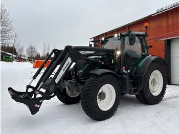 Tracteur agricole VALTRA N154