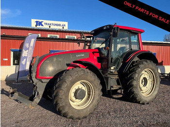 Tracteur agricole VALTRA T151