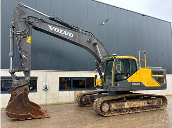 Pelle sur chenille VOLVO EC250EL