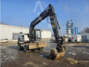 Pelle sur pneus VOLVO EW160D