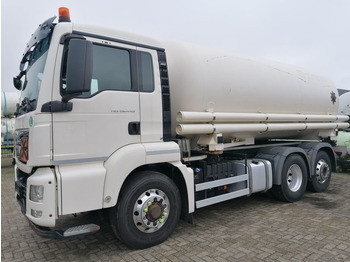 Camion citerne MAN TGS