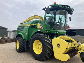 Ensileuse JOHN DEERE 8300