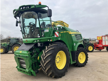 Ensileuse JOHN DEERE 8400