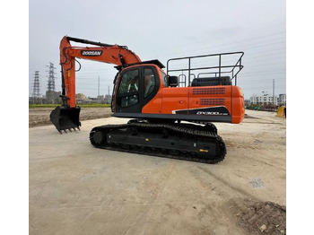 Pelle sur chenille DOOSAN DX300