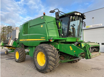 Moissonneuse-batteuse JOHN DEERE W650