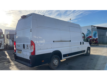 Fourgon utilitaire FIAT DUCATO 35 2.3 MULTIJET: photos 4