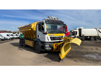 Engin de déneigement MAN TGM 26.340