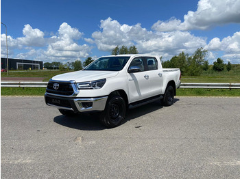 Voiture TOYOTA Hilux