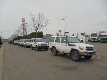 Voiture TOYOTA Land Cruiser