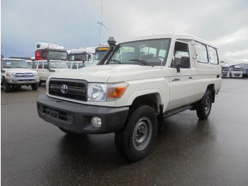 Voiture TOYOTA Land Cruiser