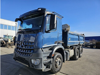 Camion benne MERCEDES-BENZ Arocs 2651