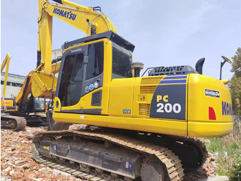 Pelle sur chenille KOMATSU PC200-8