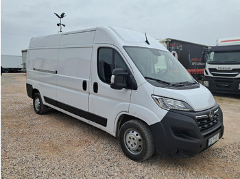 Fourgon utilitaire OPEL