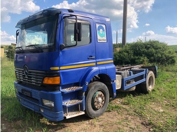 Tracteur routier MERCEDES-BENZ Atego