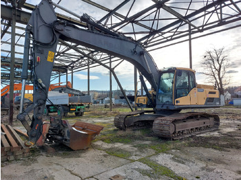 Pelle sur chenille VOLVO EC250DL