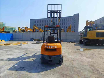 Chariot élévateur diesel Japanese Used Toyota FD30 Forklift Used Toyota FD30 FD50 Forklift for Hot Sale: photos 4