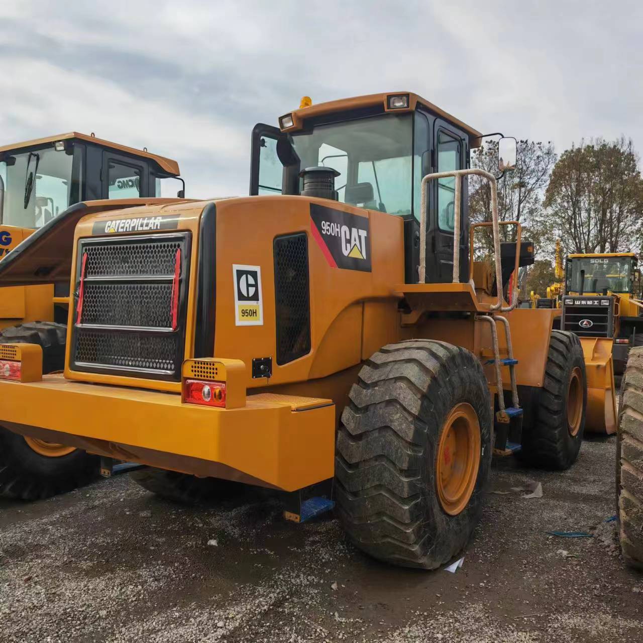 Chargeuse sur pneus CATERPILLAR 950H