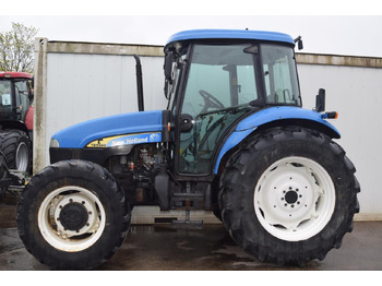 Tracteur agricole NEW HOLLAND TD5