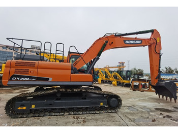 Pelle sur chenille DOOSAN DX300