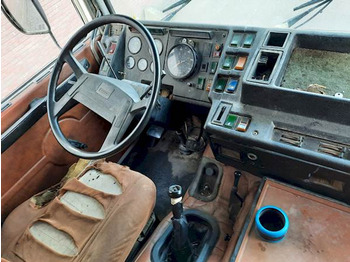 Châssis cabine Volvo F 12 6*4 STEEL SUSPENSION: photos 3