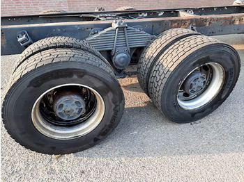 Châssis cabine Volvo F 12 6*4 STEEL SUSPENSION: photos 2