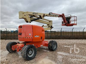 Nacelle articulée JLG