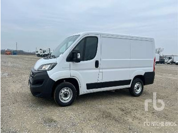 Camion fourgon FIAT Ducato 2.3