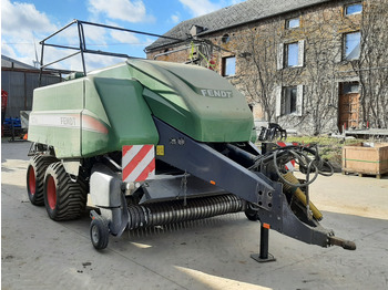 Presse à balles cubiques FENDT