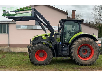 Tracteur agricole CLAAS Axion 810