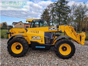 Chargeuse sur pneus JCB