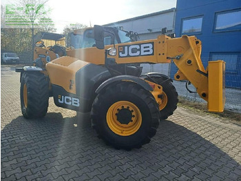 Chargeuse sur pneus JCB