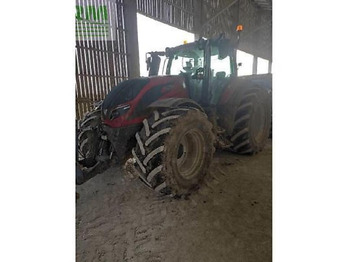 Tracteur agricole VALTRA T214