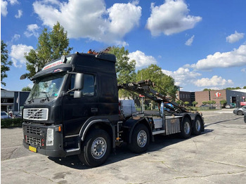 Camion ampliroll VOLVO FM 440