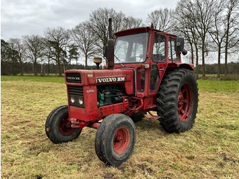 Tracteur agricole VOLVO