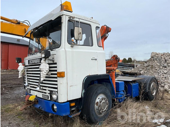 Camion SCANIA 111