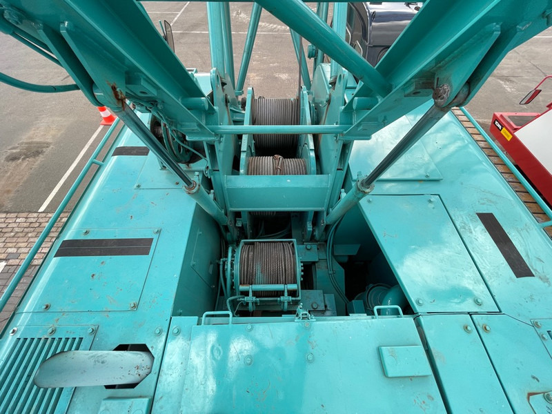 Grue sur chenilles Kobelco BM 500: photos 11