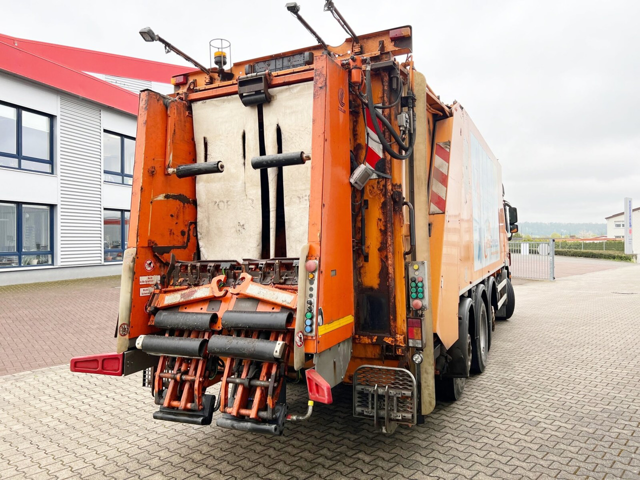 Benne à ordures ménagères pour transport de déchets Mercedes-Benz Actros 3241 L 8x2/6 Actros 3241 L 8x2/6, 2x Lenkachse, Zöller Medium XL, Zöller-Schüttung: photos 10