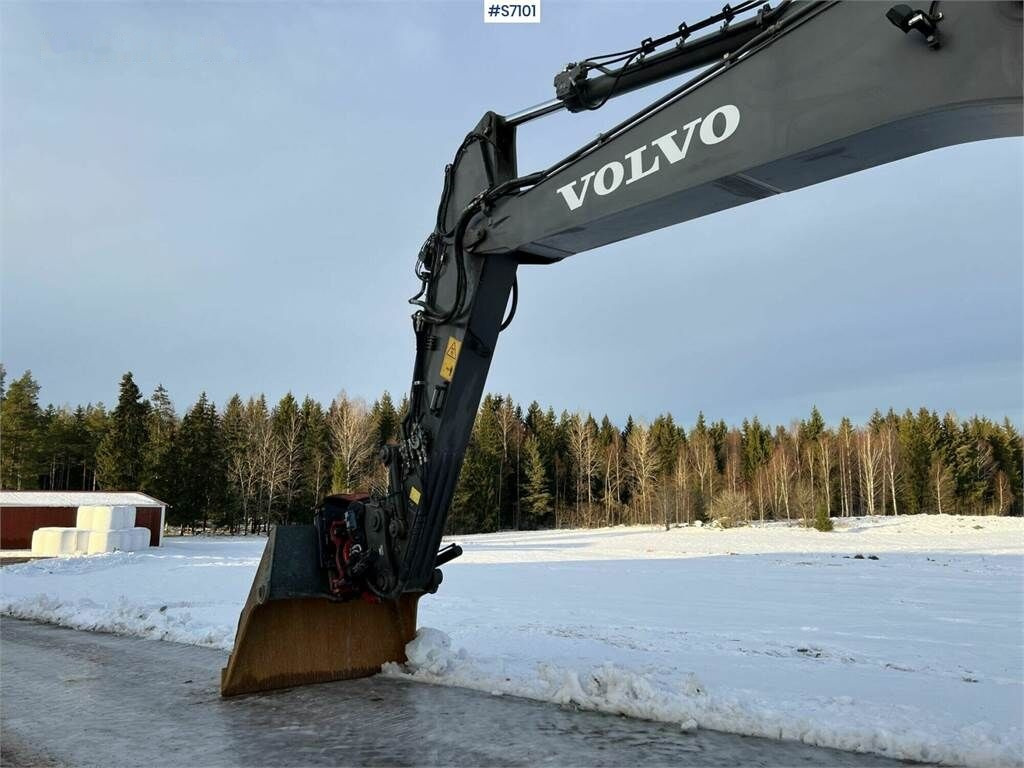 Pelle sur chenille Volvo EC250DL: photos 19