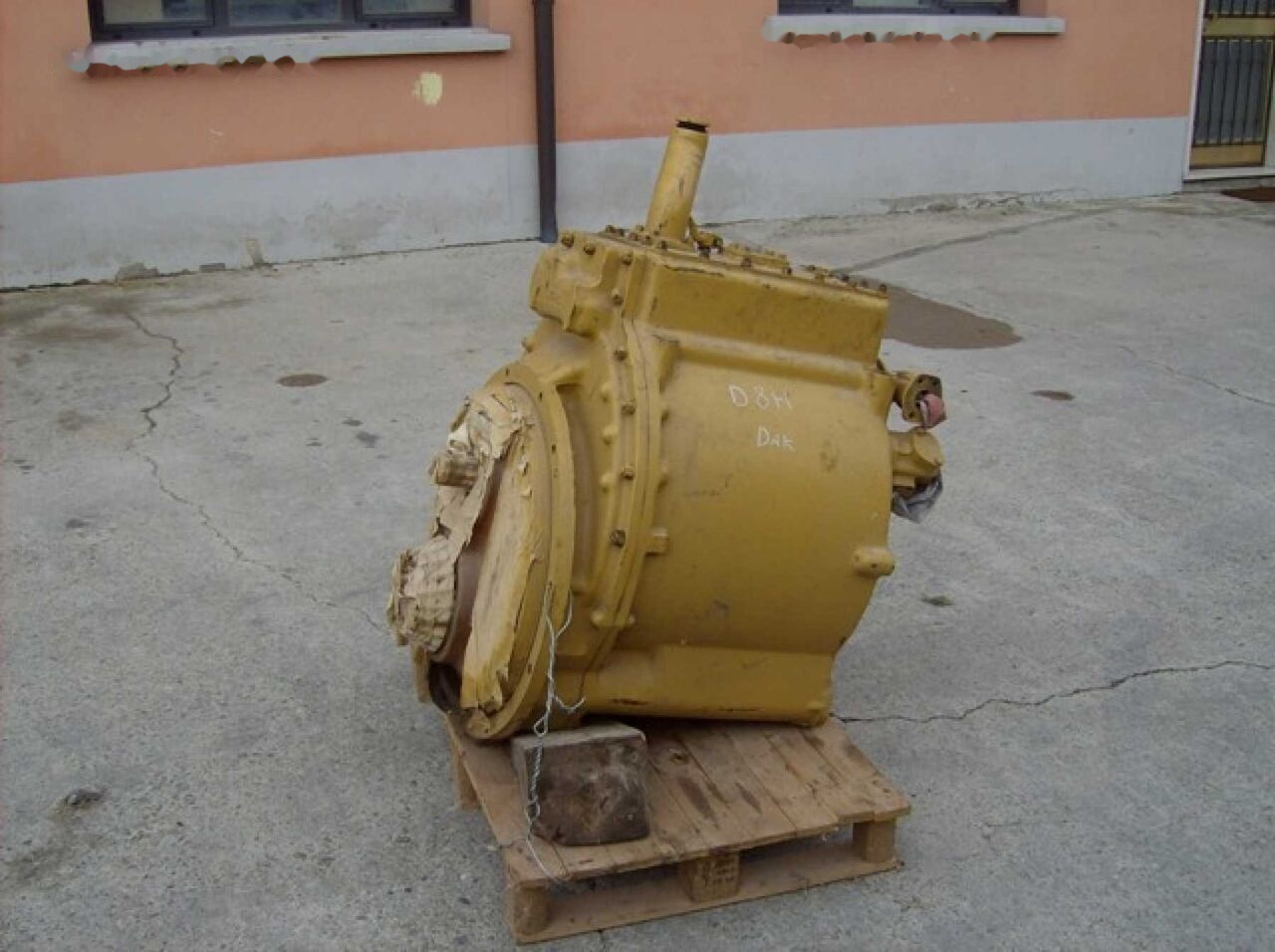Boîte de vitesse pour Bulldozer TRANSMISSION CATERPILLAR D8H: photos 1