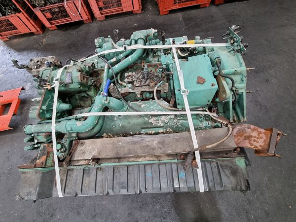 Moteur Volvo  DH12D Engine: photos 9