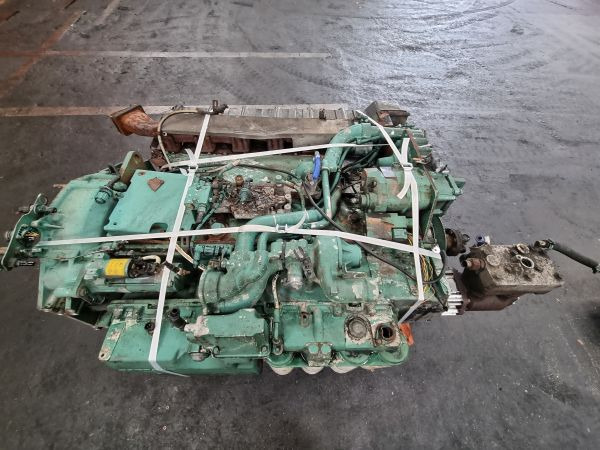 Moteur Volvo  DH12D Engine: photos 10