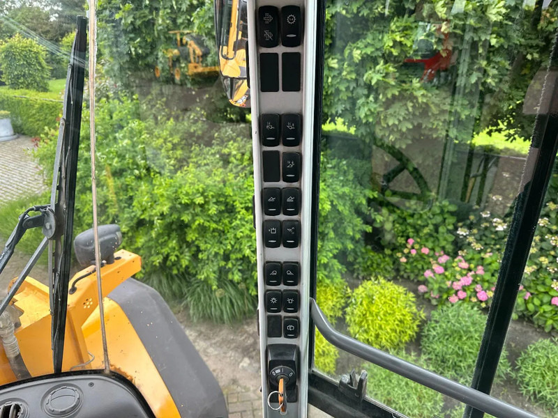 Chargeuse sur pneus Volvo L120 H: photos 16