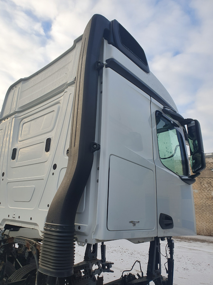 Cabine pour Camion MERCEDES-BENZ Mercedes Benz Actors MP4 EURO6 cab body cabin L-cab BIG SPACE, STREAM SPACE type 0006000101, 0006001005, 9606101017, 9606102505, 9606102705, 9606103355, 9606103455, 9606103725, 9606160966, 9606160866: photos 6