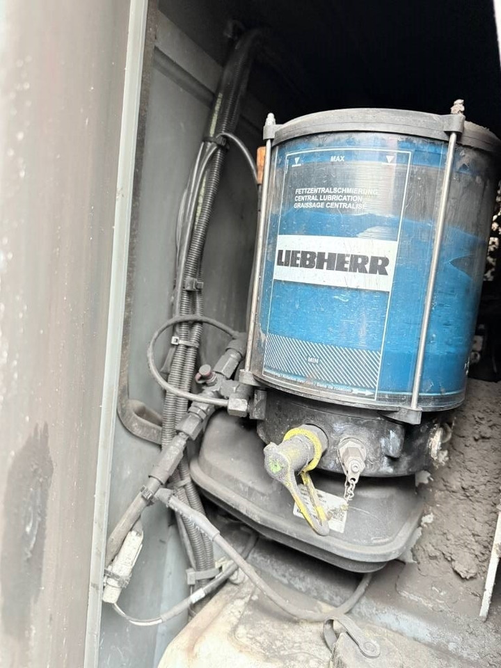 Chargeuse sur pneus Liebherr L 566 X POWER: photos 14