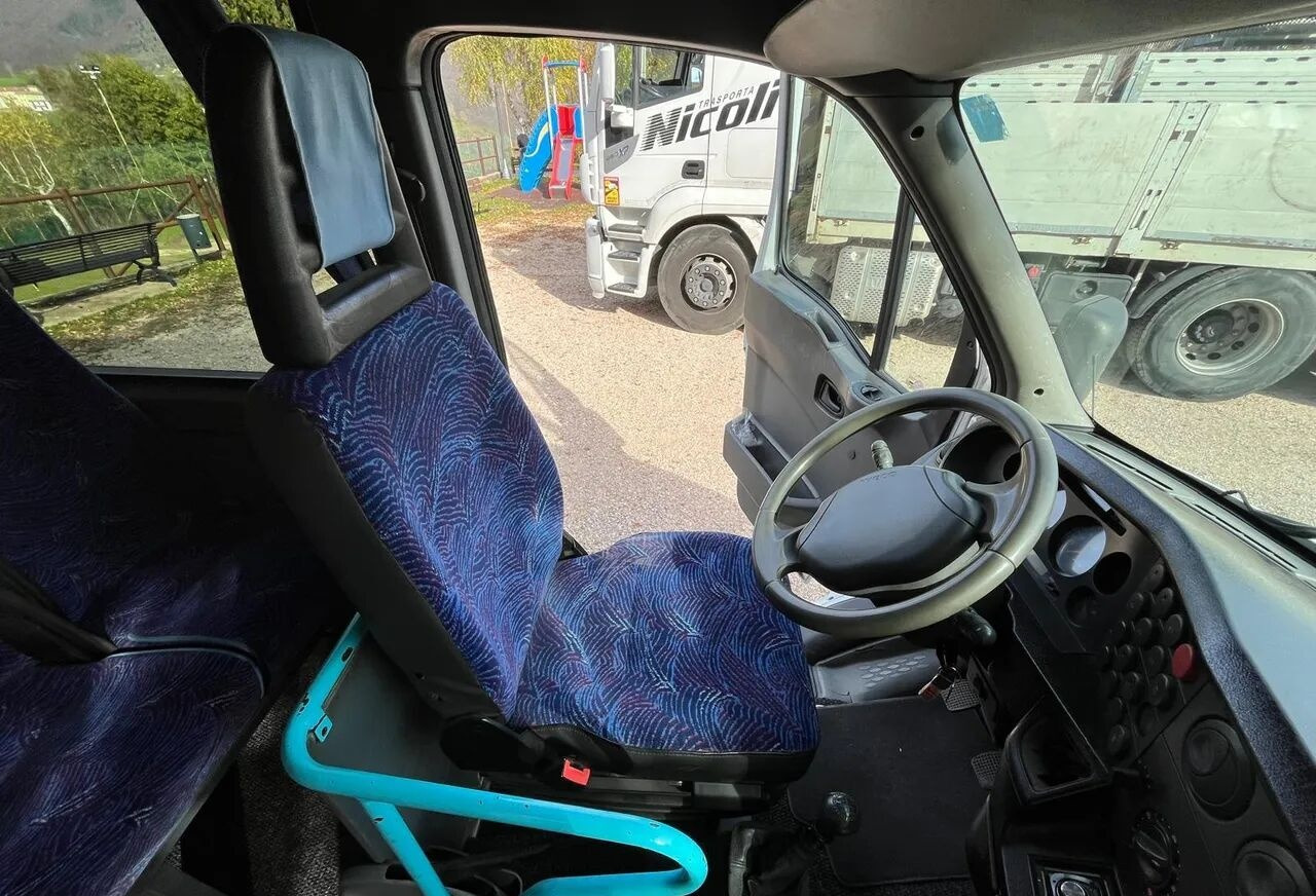 Minibus, Transport de personnes IVECO Daily: photos 12