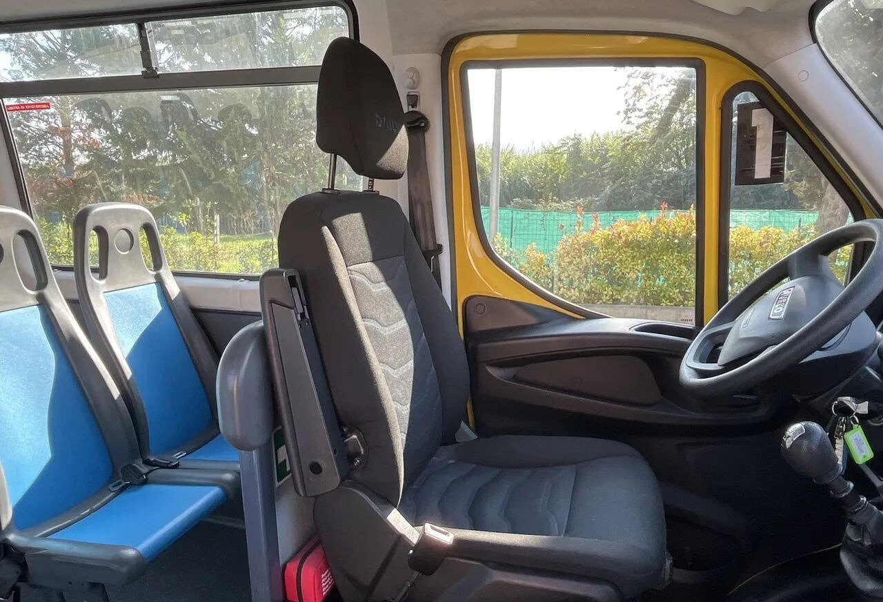 Minibus, Transport de personnes IVECO Daily: photos 10