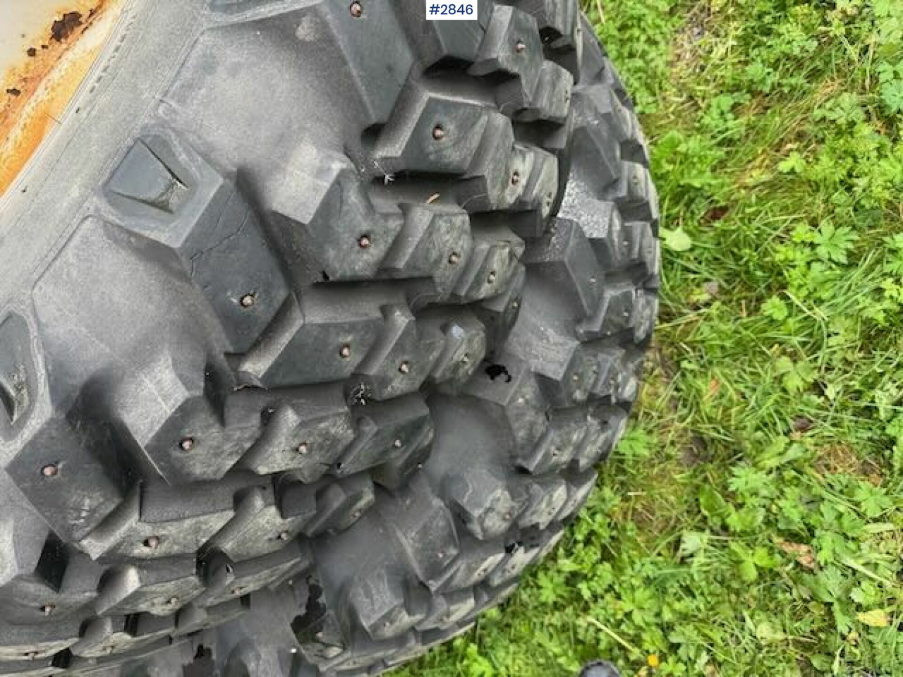 Roue complète pour Machine agricole Winter tires from Massey Ferguson 18.4R34 & 360/80R24: photos 9