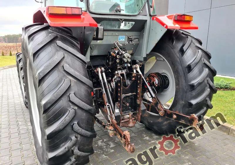 Tracteur agricole Massey Ferguson 4270: photos 8